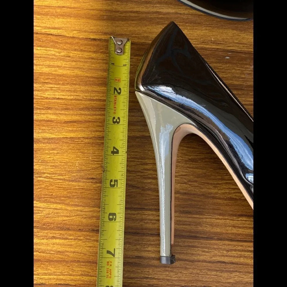Giuseppe Zanotti pattent leather heels 8.5 - Picture 12 of 15